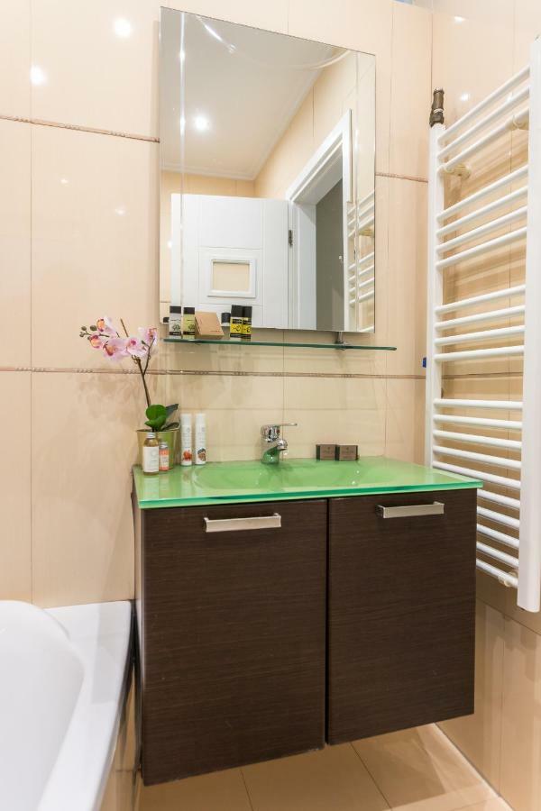 Acropolis Luxury Iris Apartment เอเธนส์ ภายนอก รูปภาพ